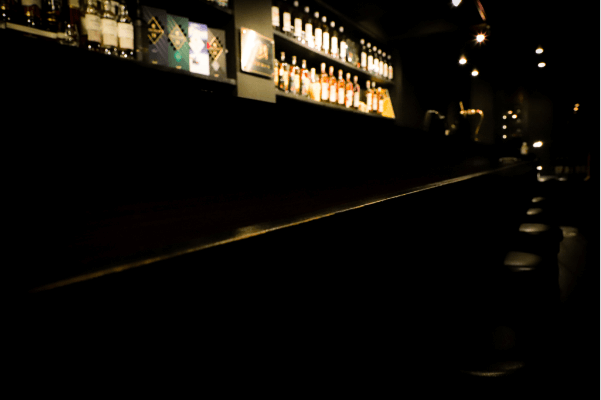 PAPERMOON バー外観