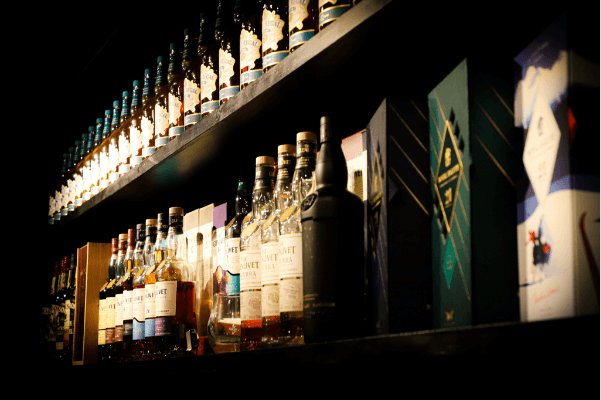 PAPERMOON バー外観